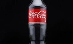 Savez-vous combien de litres d'eau faut-il pour produire un demi-litre de Coca-Cola ? 😳