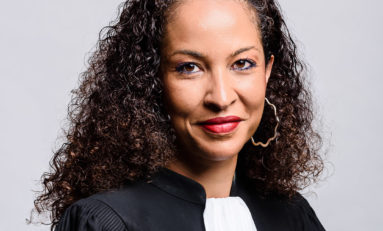 Pour France-Antilles...Karine Mousseau est...avocate