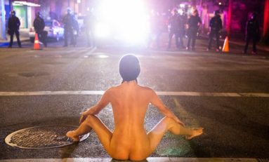 Violences policières : "Sébastien...ça sert à ça d'avoir le corps nu"