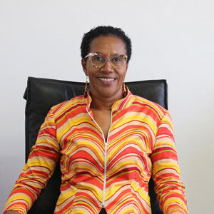 Emplois dans les collectivités en Martinique: les femmes et les enfants d’abord ...- Espace Sud