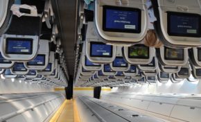 Quand la covid-19 vide l'avion