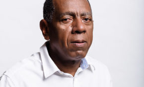 Maison en abandon manifeste à Fort-de-France en Martinique : l'avocat Max Bellemare est l'heureux propriétaire de cette charmante demeure