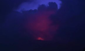 14h45, nouvelle éruption explosive de la Soufrière de St Vincent. (live)