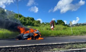 "Attention tes feux sont allumés"