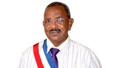Bondamanjak souhaite un bon anniversaire à Lucien Saliber le président de l'assemblée de la Collectivité Territoriale de Martinique
