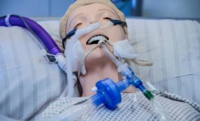 Serge Letchimy: "Enlever tout oxygène à l'extrême droite!" Lol. 😁😐🤪🤪😂🤣🤣🤣