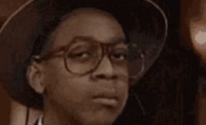 Main basse sur des terres Martiniquaises