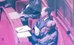 La dernière photo d' Aimé Césaire à l'Assemblée nationale française