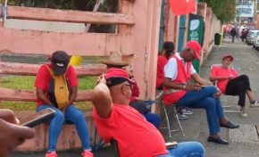 Martinique : les syndicats vont-ils battre en ... retraite ?