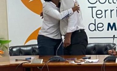 🎶🎶🎶"Étienne...Étienne...Étienne...mmmm...tiens le bien !!!" 🎶🎶🎶💃🕺