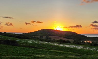 Coucher de soleil à Fond Moustiques en Martinique...