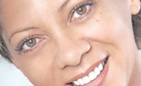 Collectivité Territoriale de Martinique : la chanteuse ORLANE n'est pas en mode chanté noël 😡