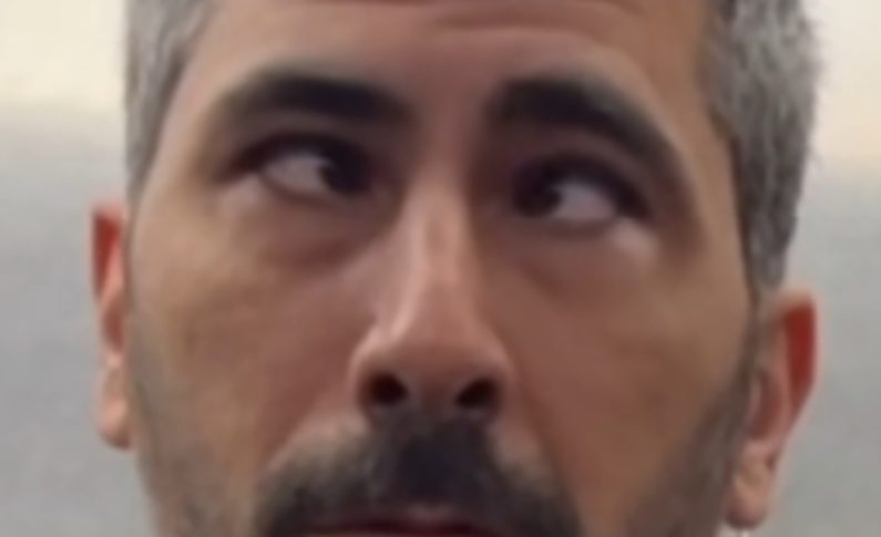 Darmamain dans ta gueule Bernard !!!