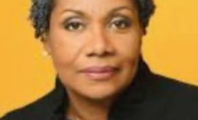 France Télévisions : La vague meurtrière qui a secoué la Martinique comme un chacha créole cherche à séduire le personnel du site de Malakoff