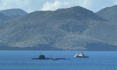 Images du jour 03/03/24 - Le sous-marin nucléaire Duguay-Trouin dans la baie de Fort-de-France