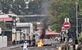 Ça brûle 🔥 🔥🔥au centre-ville  de Fort-de-France en Martinique