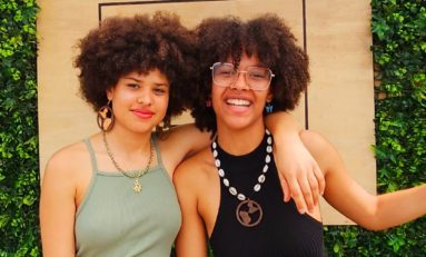 🎵🎵🎶🎵 Nous sommes deux soeurs "jumelles" nées sous le signe des gémeaux. 🎵🎶🎶