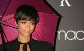 Under my umbrella in Paris