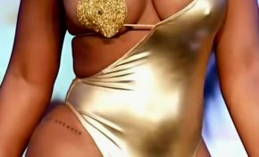 Quelle tenue pour mettre les voiles et stimuler les bwa dresé sur le Tour de la Martinique des yoles rondes 2024 ? -2-