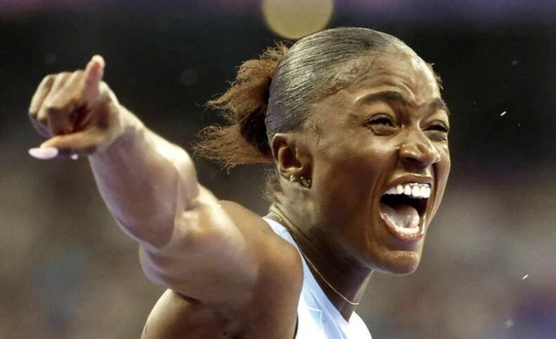 Athlétisme : une noire native de Sainte-Lucie remporte la médaille d'or au 100 m aux Jeux Olympiques de Paris 2024