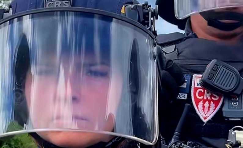 La Martinique invente le glaire féminisme deux pouah deux mesures