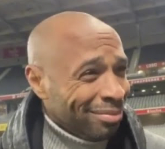 En 2025...la grande distribution souhaite un BON ANUS aux pousseurs et aux pousseuses de caddies de Martinique