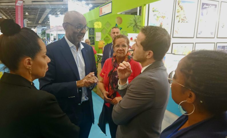 Quand Philippe Jock président de Chambre de Commerce et de l'Industrie (CCI) de la Martinique rencontre Steven Abajoli  directeur de la Foire de Paris...