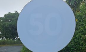 La Martinique invente le 1er panneau de signalisation à la fois fictif, factice et furtif