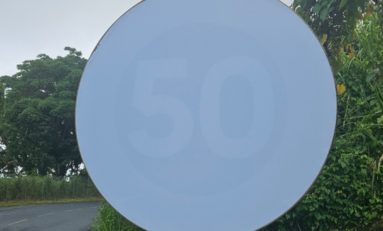 La Martinique invente le 1er panneau de signalisation à la fois fictif, factice et furtif