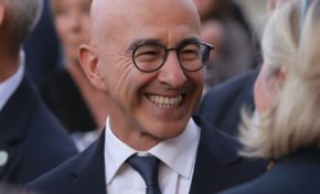 "Si Serge Letchimy imagine un instant que l'Espace Sud va lui présenter des excuses...il peut toujours se GRATTER et s'arracher les cheveux"